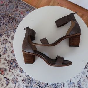 Frye Brielle back zip block heel sandals